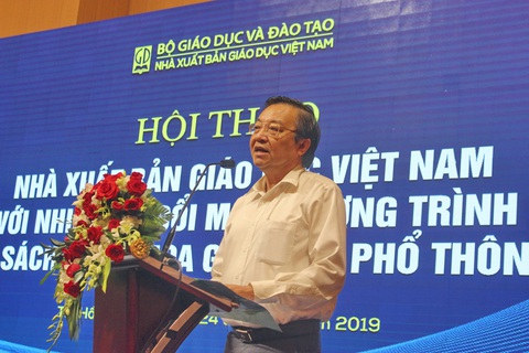 Quan chức nhận thù lao của Nhà xuất bản Giáo Dục: Lo ngại giá sách sẽ cao! - Ảnh 1. Quan chức nhận thù lao của Nhà xuất bản Giáo Dục: Lo ngại giá sách sẽ cao! - Ảnh 1.