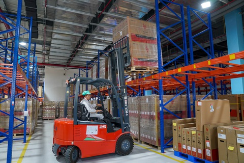 Vingroup sản xuất tivi thông minh, tung giá bán 8,69 -16,99 triệu đồng - Ảnh 3. Vingroup sản xuất tivi thông minh, tung giá bán 8,69 -16,99 triệu đồng - Ảnh 3.