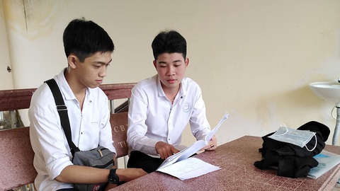 Bước đi trên đôi chân ước nguyện - Ảnh 1. Bước đi trên đôi chân ước nguyện - Ảnh 1.