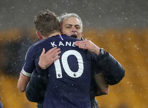 Mất điểm trước Everton, MU bị Tottenham vượt mặt - Ảnh 2. Mất điểm trước Everton, MU bị Tottenham vượt mặt - Ảnh 2.