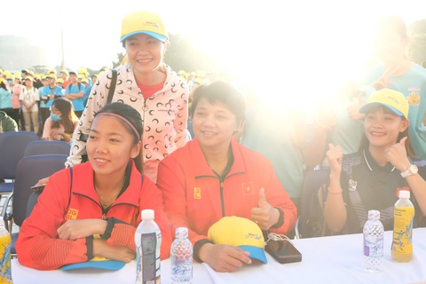 Hơn 1,5 tỉ đồng ủng hộ bệnh nhi ung thư tại Ngày hội Hoa hướng dương 2019 - Ảnh 2. Hơn 1,5 tỉ đồng ủng hộ bệnh nhi ung thư tại Ngày hội Hoa hướng dương 2019 - Ảnh 2.