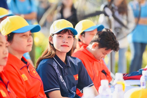 Hơn 1,5 tỉ đồng ủng hộ bệnh nhi ung thư tại Ngày hội Hoa hướng dương 2019 - Ảnh 3. Hơn 1,5 tỉ đồng ủng hộ bệnh nhi ung thư tại Ngày hội Hoa hướng dương 2019 - Ảnh 3.
