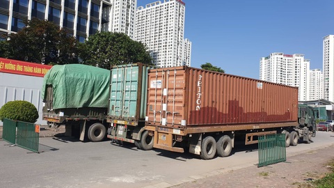 Khởi tố ông trùm buôn lậu hơn 100 tấn dược liệu qua nhiều tỉnh thành - Ảnh 2. Khởi tố ông trùm buôn lậu hơn 100 tấn dược liệu qua nhiều tỉnh thành - Ảnh 2.