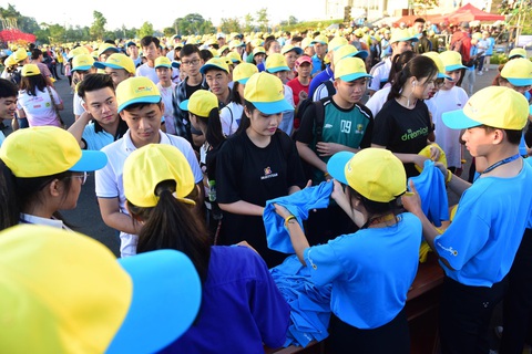 Hơn 1,5 tỉ đồng ủng hộ bệnh nhi ung thư tại Ngày hội Hoa hướng dương 2019 - Ảnh 24. Hơn 1,5 tỉ đồng ủng hộ bệnh nhi ung thư tại Ngày hội Hoa hướng dương 2019 - Ảnh 24.