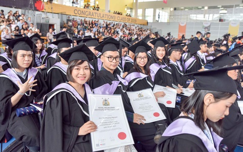 Lấy bằng cử nhân chỉ sau 2 năm rưỡi - Ảnh 4. Lấy bằng cử nhân chỉ sau 2 năm rưỡi - Ảnh 4.