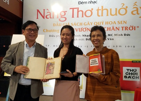 Thú chơi sách của Vương Hồng Sển thắng đấu giá 35 triệu đồng - Ảnh 1. Thú chơi sách của Vương Hồng Sển thắng đấu giá 35 triệu đồng - Ảnh 1.