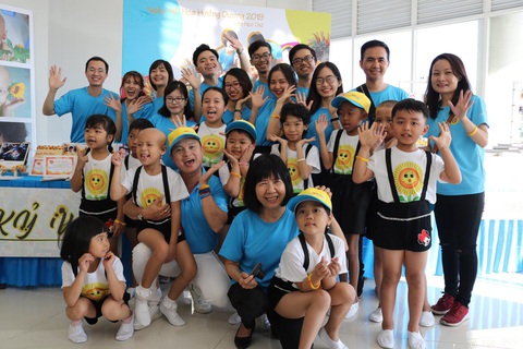 Bệnh nhi ung thư mong mỏi: Hết bệnh, con lại về đi học - Ảnh 3. Bệnh nhi ung thư mong mỏi: Hết bệnh, con lại về đi học - Ảnh 3.