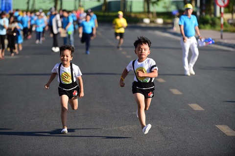 Hơn 1,5 tỉ đồng ủng hộ bệnh nhi ung thư tại Ngày hội Hoa hướng dương 2019 - Ảnh 7. Hơn 1,5 tỉ đồng ủng hộ bệnh nhi ung thư tại Ngày hội Hoa hướng dương 2019 - Ảnh 7.