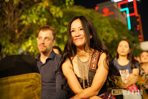 Màn trình diễn đẳng cấp của nghệ sĩ đoạt giải Grammy tại Hò dô 2019 - Ảnh 7. Màn trình diễn đẳng cấp của nghệ sĩ đoạt giải Grammy tại Hò dô 2019 - Ảnh 7.