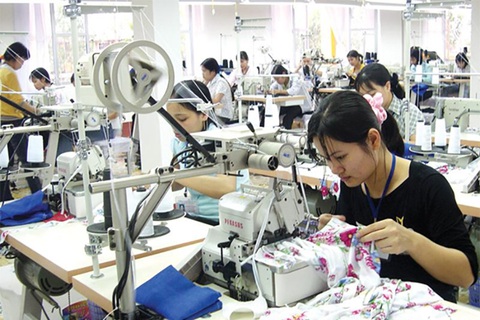 Chi phí không chính thức vẫn đè doanh nghiệp - Ảnh 1. Chi phí không chính thức vẫn đè doanh nghiệp - Ảnh 1.