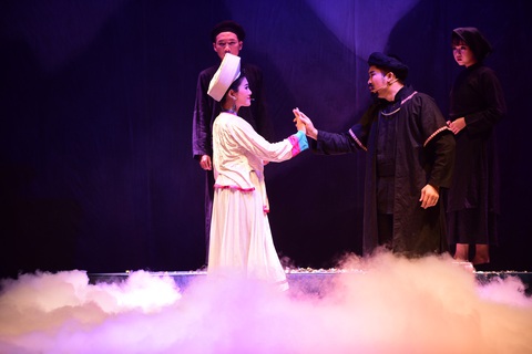 Sân khấu 2019: Khan kịch bản hay, khán giả giảm, sàn diễn thu hẹp - Ảnh 7. Sân khấu 2019: Khan kịch bản hay, khán giả giảm, sàn diễn thu hẹp - Ảnh 7.