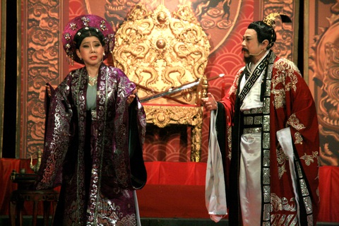 Sân khấu 2019: Khan kịch bản hay, khán giả giảm, sàn diễn thu hẹp - Ảnh 6. Sân khấu 2019: Khan kịch bản hay, khán giả giảm, sàn diễn thu hẹp - Ảnh 6.