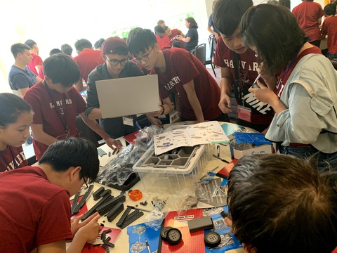 Quà giáng sinh cho con: Du học Harvard - Ảnh 2. Quà giáng sinh cho con: Du học Harvard - Ảnh 2.