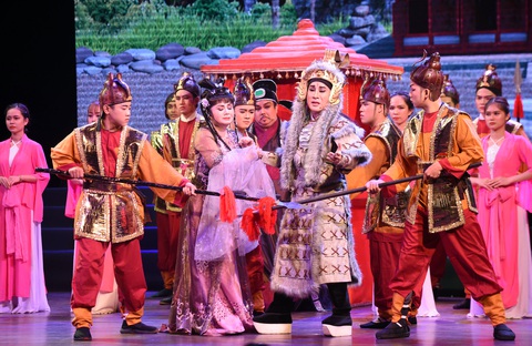 Sân khấu 2019: Khan kịch bản hay, khán giả giảm, sàn diễn thu hẹp - Ảnh 11. Sân khấu 2019: Khan kịch bản hay, khán giả giảm, sàn diễn thu hẹp - Ảnh 11.