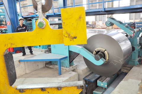 Tắc đường xuất khẩu tôn mạ nhôm kẽm sang Malaysia - Ảnh 1. Tắc đường xuất khẩu tôn mạ nhôm kẽm sang Malaysia - Ảnh 1.