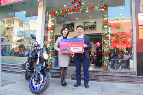 Sơn TOA trao thưởng xe mô tô cho khách hàng trúng thưởng - Ảnh 2. Sơn TOA trao thưởng xe mô tô cho khách hàng trúng thưởng - Ảnh 2.