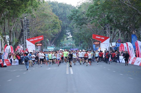 Giải Marathon quốc tế TP.HCM Techcombank 2019: Cùng nhau vượt trội hơn mỗi ngày - Ảnh 1. Giải Marathon quốc tế TP.HCM Techcombank 2019: Cùng nhau vượt trội hơn mỗi ngày - Ảnh 1.