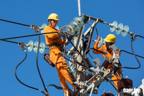 Miền Trung không cắt điện, phục vụ người dân trong dịp lễ, tết 2020 - Ảnh 1. Miền Trung không cắt điện, phục vụ người dân trong dịp lễ, tết 2020 - Ảnh 1.
