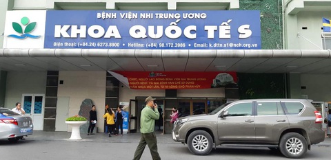 Xác minh vụ cấp thuốc hết hạn cho bệnh nhi 1 tuổi - Ảnh 1. Xác minh vụ cấp thuốc hết hạn cho bệnh nhi 1 tuổi - Ảnh 1.