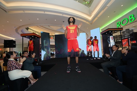 Saigon Heat ‘tậu” ngôi sao 2,16m nhằm chinh phục ABL - Ảnh 2. Saigon Heat ‘tậu” ngôi sao 2,16m nhằm chinh phục ABL - Ảnh 2.
