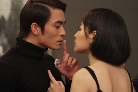 Chị chị em em: Phim giật gân và vỏ bọc dục tính - Ảnh 8. Chị chị em em: Phim giật gân và vỏ bọc dục tính - Ảnh 8.