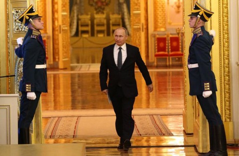 Trong thời khắc quan trọng, nước Nga đã chọn người kế vị Vladimir Putin ra sao? - Ảnh 2. Trong thời khắc quan trọng, nước Nga đã chọn người kế vị Vladimir Putin ra sao? - Ảnh 2.