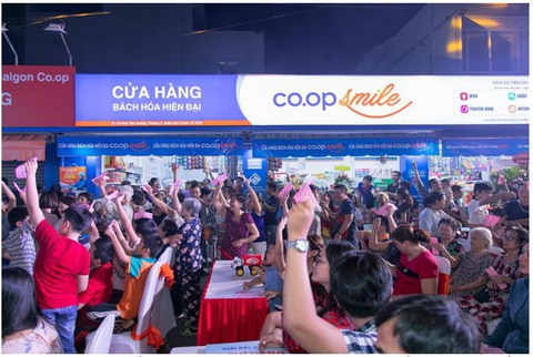 Ba năm, trăm nụ cười, gắn kết yêu thương - Ảnh 8. Ba năm, trăm nụ cười, gắn kết yêu thương - Ảnh 8.