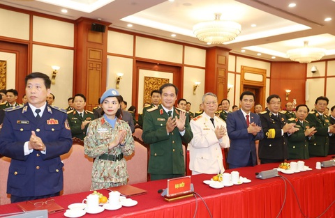 75 năm Quân đội nhân dân Việt Nam vững bước dưới lá cờ vinh quang của Đảng - Ảnh 3. 75 năm Quân đội nhân dân Việt Nam vững bước dưới lá cờ vinh quang của Đảng - Ảnh 3.