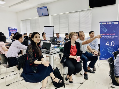 Cách giảng dạy mới: Khuyến khích sinh viên tạo hồ sơ trực tuyến - Ảnh 1. Cách giảng dạy mới: Khuyến khích sinh viên tạo hồ sơ trực tuyến - Ảnh 1.