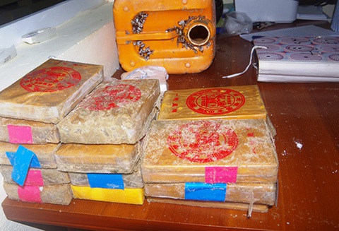 Khởi tố vụ án hàng chục bánh ma túy trôi dạt biển Quảng Nam - Ảnh 3. Khởi tố vụ án hàng chục bánh ma túy trôi dạt biển Quảng Nam - Ảnh 3.