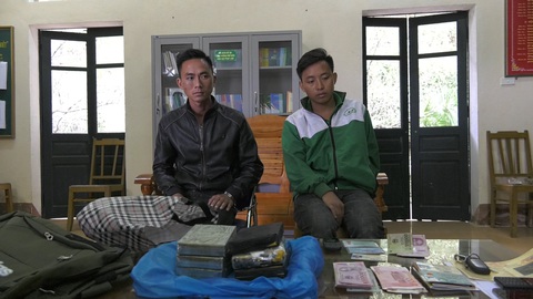 Bắt 2 đối tượng trong chuyên án 457T, vận chuyển 6 bánh heroin - Ảnh 1. Bắt 2 đối tượng trong chuyên án 457T, vận chuyển 6 bánh heroin - Ảnh 1.