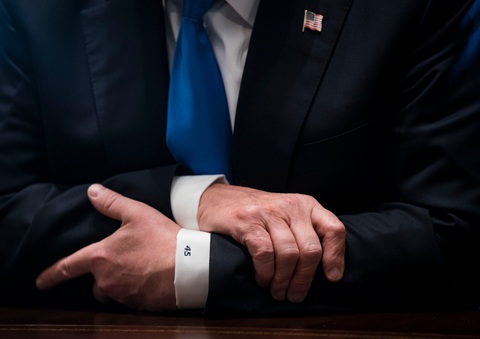 Một thập kỷ biến động và đầy ám ảnh qua những bức ảnh của The New York Times - Ảnh 39. Một thập kỷ biến động và đầy ám ảnh qua những bức ảnh của The New York Times - Ảnh 39.