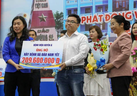 TP.HCM vận động 30 tỉ đồng xây bệnh xá tại đảo Nam Yết của Trường Sa - Ảnh 3. TP.HCM vận động 30 tỉ đồng xây bệnh xá tại đảo Nam Yết của Trường Sa - Ảnh 3.