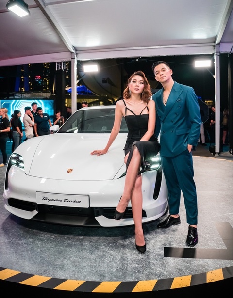 Porsche Taycan ‘chào sân’ châu Á - Thái Bình Dương: Khi những đỉnh cao hội tụ - Ảnh 2. Porsche Taycan ‘chào sân’ châu Á - Thái Bình Dương: Khi những đỉnh cao hội tụ - Ảnh 2.