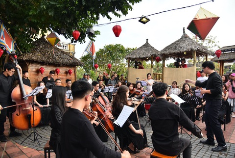 Acecook Happiness Concert - Sứ giả của những giai điệu hạnh phúc - Ảnh 1. Acecook Happiness Concert - Sứ giả của những giai điệu hạnh phúc - Ảnh 1.