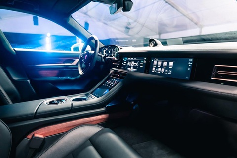 Porsche Taycan ‘chào sân’ châu Á - Thái Bình Dương: Khi những đỉnh cao hội tụ - Ảnh 6. Porsche Taycan ‘chào sân’ châu Á - Thái Bình Dương: Khi những đỉnh cao hội tụ - Ảnh 6.