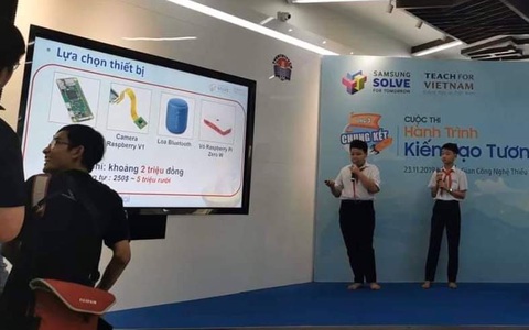 Khi nhận sản phẩm, ban tổ chức không tin máy đọc sách do học trò lớp 7 chế tạo - Ảnh 1. Khi nhận sản phẩm, ban tổ chức không tin máy đọc sách do học trò lớp 7 chế tạo - Ảnh 1.