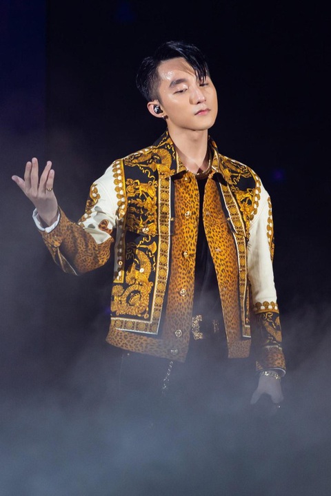 2019: Sân khấu ca nhạc hồi sinh với nhiều live show cháy vé - Ảnh 12. 2019: Sân khấu ca nhạc hồi sinh với nhiều live show cháy vé - Ảnh 12.