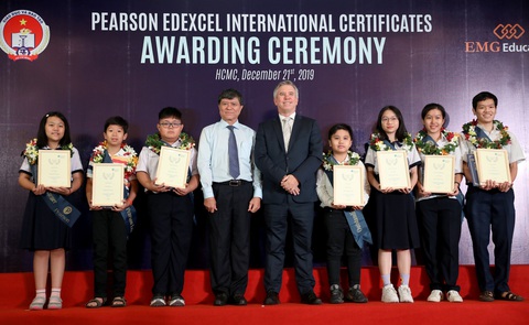 Tỉ lệ giỏi, xuất sắc của học sinh Việt Nam cao hơn trung bình thế giới - Ảnh 1. Tỉ lệ giỏi, xuất sắc của học sinh Việt Nam cao hơn trung bình thế giới - Ảnh 1.
