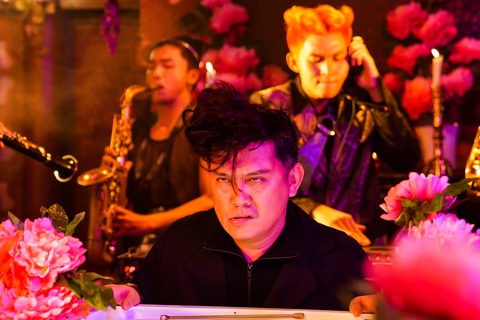 Jun Phạm ra MV Đây là một bài hát vui lấy cảm hứng từ Số đỏ - Ảnh 4. Jun Phạm ra MV Đây là một bài hát vui lấy cảm hứng từ Số đỏ - Ảnh 4.