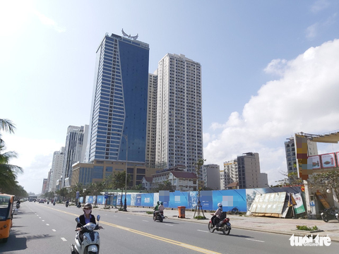 Mường Thanh kiện chủ tịch TP Đà Nẵng, việc cưỡng chế vi phạm phải dừng lại? - Ảnh 1. Mường Thanh kiện chủ tịch TP Đà Nẵng, việc cưỡng chế vi phạm phải dừng lại? - Ảnh 1.