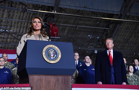 Ông Trump chính thức ký luật quốc phòng 738 tỉ USD, lập lực lượng không gian - Ảnh 2. Ông Trump chính thức ký luật quốc phòng 738 tỉ USD, lập lực lượng không gian - Ảnh 2.