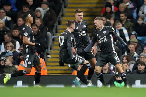Thắng ngược hiện tượng Leicester, M.C thu hẹp khoảng cách với Liverpool - Ảnh 1. Thắng ngược hiện tượng Leicester, M.C thu hẹp khoảng cách với Liverpool - Ảnh 1.
