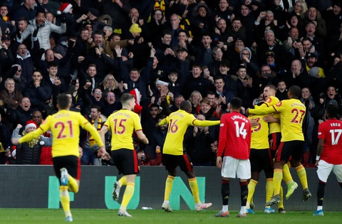 De Gea mắc sai lầm, M.U ‘phơi áo’ trước Watford - Ảnh 2. De Gea mắc sai lầm, M.U ‘phơi áo’ trước Watford - Ảnh 2.