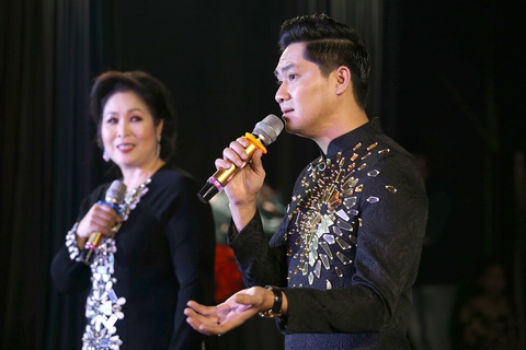 Minh Luân đầu tư vào sân khấu kịch Hồng Vân - Chợ Lớn - Ảnh 2. Minh Luân đầu tư vào sân khấu kịch Hồng Vân - Chợ Lớn - Ảnh 2.
