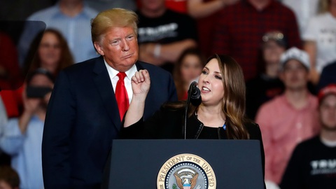 Ông Trump sử dụng chiêu gì để tái đắc cử năm 2020? - Ảnh 3. Ông Trump sử dụng chiêu gì để tái đắc cử năm 2020? - Ảnh 3.