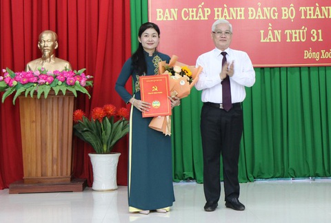 TP Đồng Xoài có nữ bí thư 39 tuổi - Ảnh 1. TP Đồng Xoài có nữ bí thư 39 tuổi - Ảnh 1.