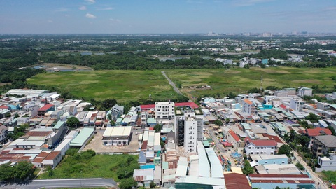 Giá đất đường Đồng Khởi, Hàm Nghi, Lê Lợi vẫn 162 triệu đồng/m2 - Ảnh 2. Giá đất đường Đồng Khởi, Hàm Nghi, Lê Lợi vẫn 162 triệu đồng/m2 - Ảnh 2.