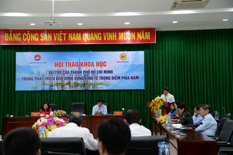 Phân cấp, phân quyền mạnh hơn để phát triển Vùng kinh tế trọng điểm phía Nam - Ảnh 1. Phân cấp, phân quyền mạnh hơn để phát triển Vùng kinh tế trọng điểm phía Nam - Ảnh 1.