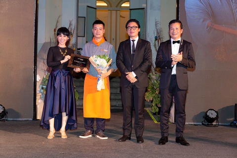 Top Chef Vietnam 2019 nhận giải hoành tráng tại dinh thự Lãnh sự quán Pháp - Ảnh 4. Top Chef Vietnam 2019 nhận giải hoành tráng tại dinh thự Lãnh sự quán Pháp - Ảnh 4.